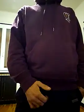 Stingles online show from December 17, 8:15 pm