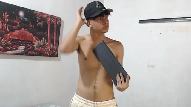 alice julls online show from September 23, 9:36 pm