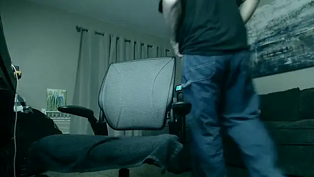 LeeCox online show from March 22, 7:25 am