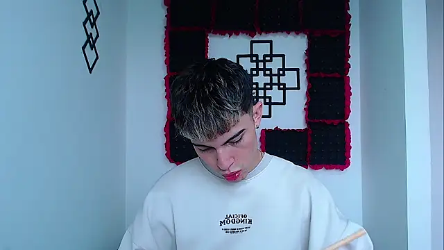 john vichenso online show from January 9, 10:04 pm