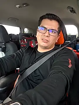 Snapshot of lucho8690 chatting on September 12, 10:32 pm lucho8690 online show from September 12, 10:32 pm