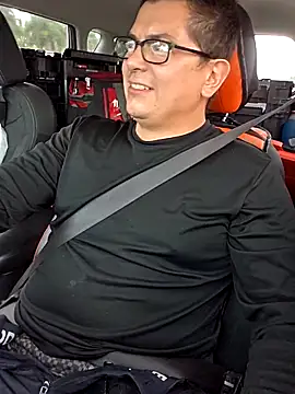 Snapshot of lucho8690 chatting on September 9, 9:24 pm lucho8690 online show from September 9, 9:24 pm