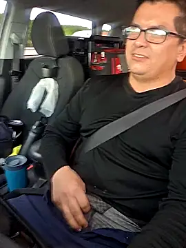 Snapshot of lucho8690 chatting on September 16, 9:26 pm lucho8690 online show from September 16, 9:26 pm