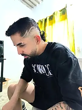 giannis090 online show from March 18, 8:23 pm