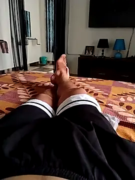 creatureneed1 online show from October 6, 9:47 am