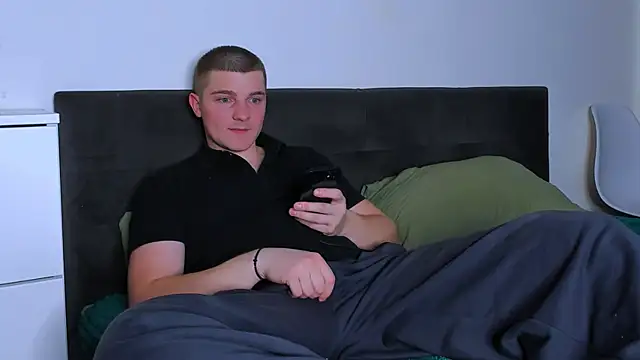 Your Claddagh online show from January 10, 11:31 pm