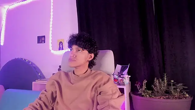 Snapshot of Khada__Jhin4 chatting on October 5, 7:12 am Khada  Jhin4 online show from October 5, 7:12 am