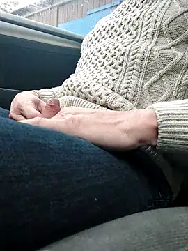 Snapshot of lynxman chatting on October 16, 11:51 am lynxman online show from October 16, 11:51 am