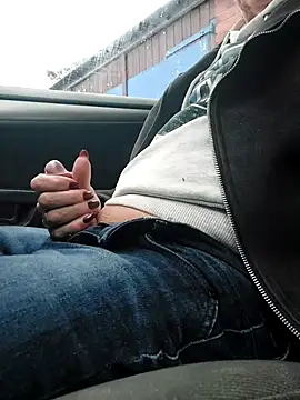 Snapshot of lynxman chatting on October 14, 7:48 am lynxman online show from October 14, 7:48 am