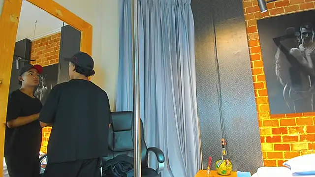 AlanCutee online show from November 18, 11:36 am