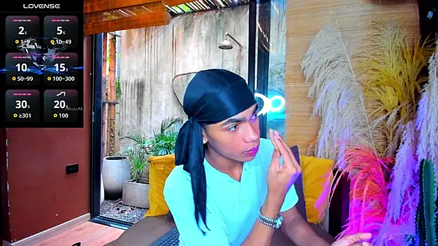 AlanCutee online show from January 9, 5:40 pm