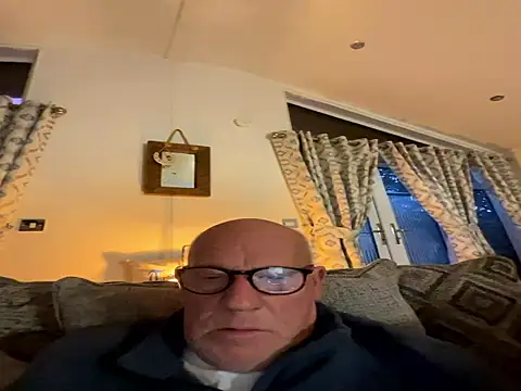 philefc online show from November 16, 4:31 pm