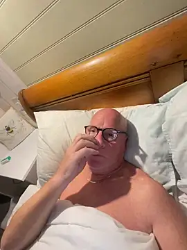 Snapshot of philefc chatting on October 25, 6:48 am philefc online show from October 25, 6:48 am