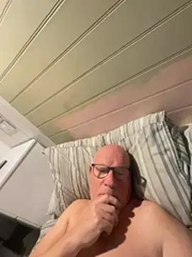 philefc online show from March 27, 8:18 am