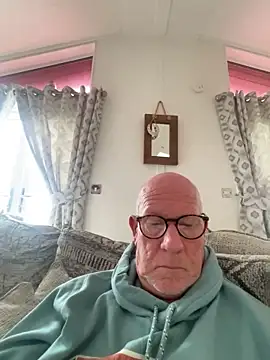 Snapshot of philefc chatting on October 17, 12:09 pm philefc online show from October 17, 12:09 pm