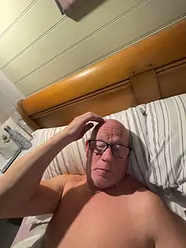 Snapshot of philefc chatting on October 15, 8:38 pm philefc online show from October 15, 8:38 pm