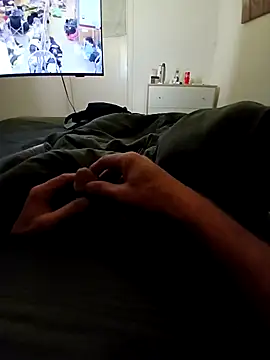 Snapshot of handsome8inchh chatting on September 16, 12:23 am handsome8inchh online show from September 16, 12:23 am