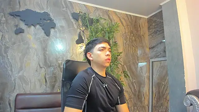 Eryonbradley online show from February 17, 11:20 am