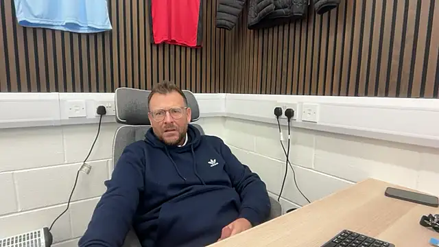 bilf1978 online show from February 11, 11:48 am