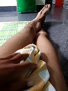 Snapshot of NogenBigdesyboy chatting on October 22, 4:05 am NogenBigdesyboy online show from October 22, 4:05 am