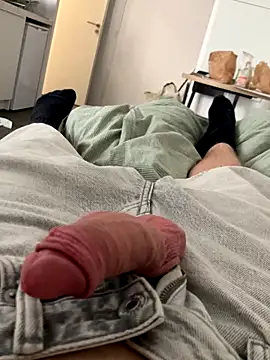 Snapshot of Loulou_2007 chatting on October 2, 5:06 pm Loulou 2007 online show from October 2, 5:06 pm