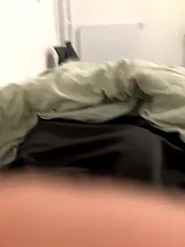 Snapshot of Loulou_2007 chatting on September 16, 7:36 pm Loulou 2007 online show from September 16, 7:36 pm