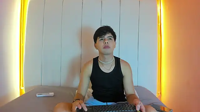 Felipe Cold online show from February 10, 2:49 am