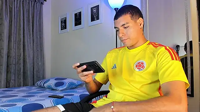 TeamPorn 19 online show from November 20, 3:39 am