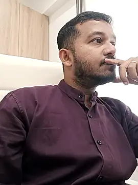 VJ17 online show from September 9, 5:51 am