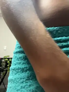 Leo Savage  online show from March 22, 8:30 am