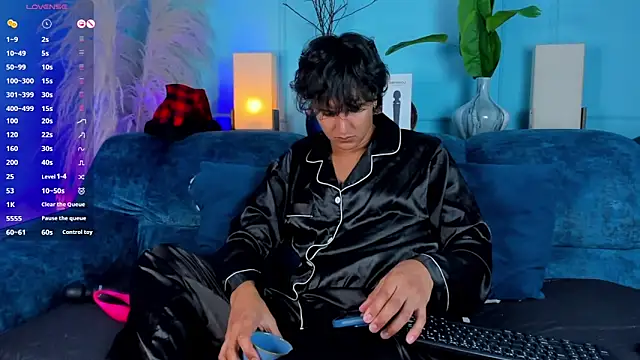 Leo Savage  online show from December 16, 3:57 am