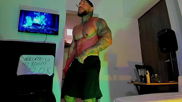 Snapshot of Andrew_Johnnson chatting on September 16, 6:09 pm Andrew Johnnson online show from September 16, 6:09 pm