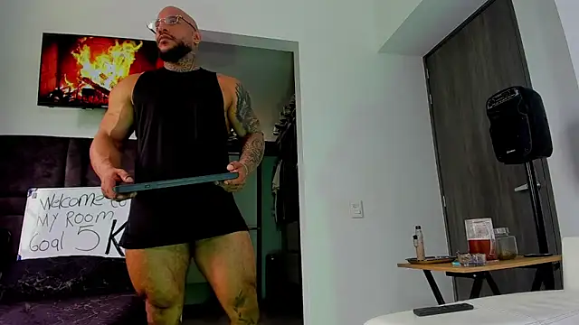 Snapshot of Andrew_Johnnson chatting on September 20, 6:30 pm Andrew Johnnson online show from September 20, 6:30 pm