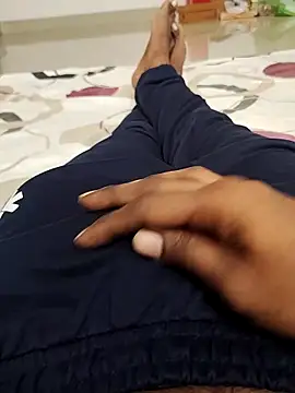 Snapshot of slim-uncut chatting on September 10, 1:37 am slim-uncut online show from September 10, 1:37 am