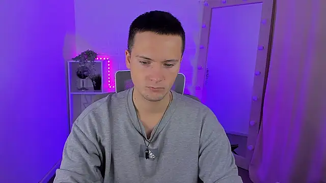 Snapshot of ZackNeal chatting on September 23, 5:51 am ZackNeal online show from September 23, 5:51 am