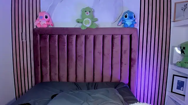 MathiasGreen  online show from March 20, 3:32 am