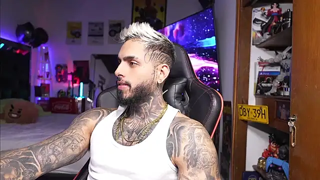 logan hugh8 online show from March 17, 5:54 am