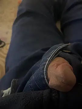 Snapshot of Moy27m chatting on October 2, 2:04 am Moy27m online show from October 2, 2:04 am