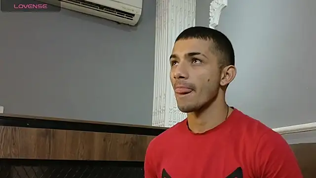 Snapshot of ArturoCardona_ chatting on October 13, 11:38 am ArturoCardona  online show from October 13, 11:38 am