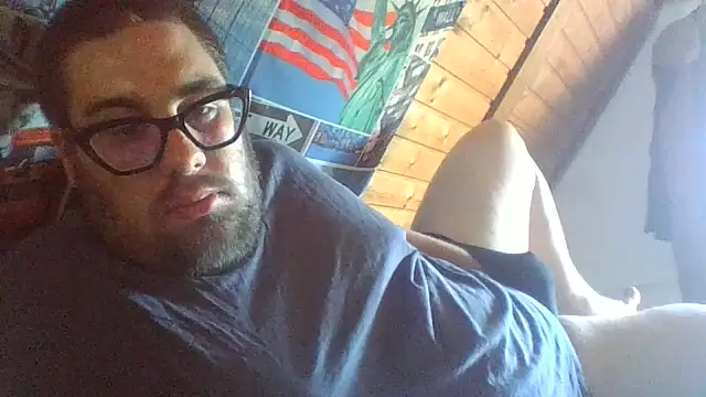 chubbyDavid1998 online show from June 25, 4:34 pm