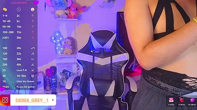 Snapshot of derek_greyy_ chatting on October 20, 7:07 pm derek greyy  online show from October 20, 7:07 pm