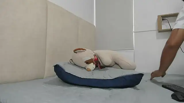 Hector 21  online show from March 9, 1:27 pm