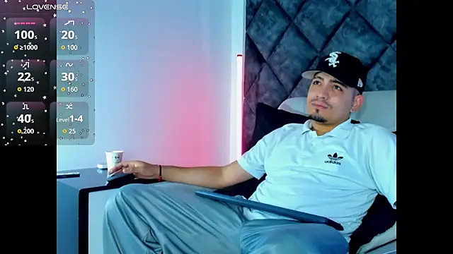 OwenStonne  online show from December 17, 1:29 pm