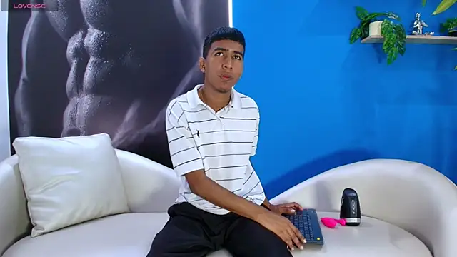 ender h0t online show from October 9, 1:49 pm