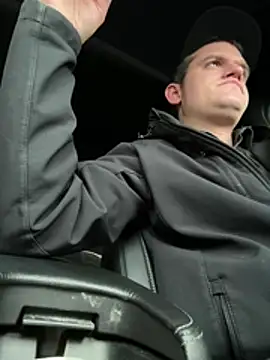 cumitted online show from January 12, 8:46 pm