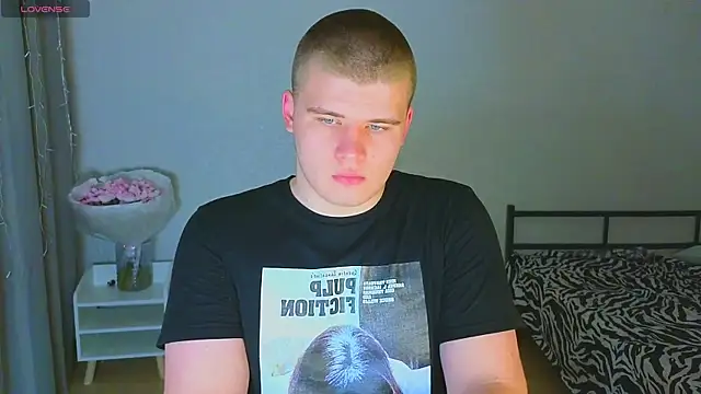 kittenmurr online show from October 31, 8:34 pm