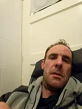 Mcnlrdam online show from September 26, 8:28 pm