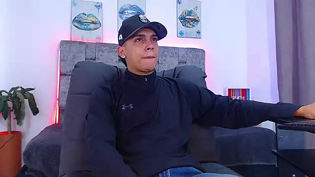 david santos16 online show from November 4, 3:29 am