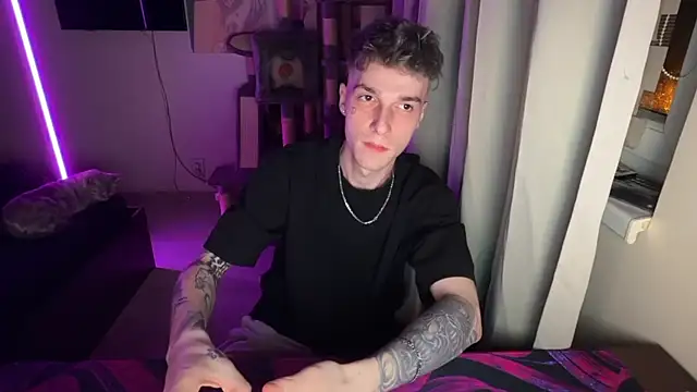 davesinner online show from April 13, 7:36 pm