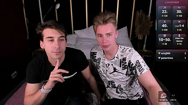 Snapshot of LawrenceMiles chatting on October 19, 8:45 pm LawrenceMiles online show from October 19, 8:45 pm